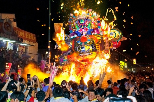 Festival de los fantasmas hambrientos/ China